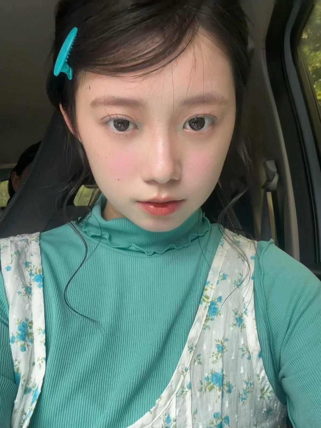 喜欢fā絮🌻 ​​​