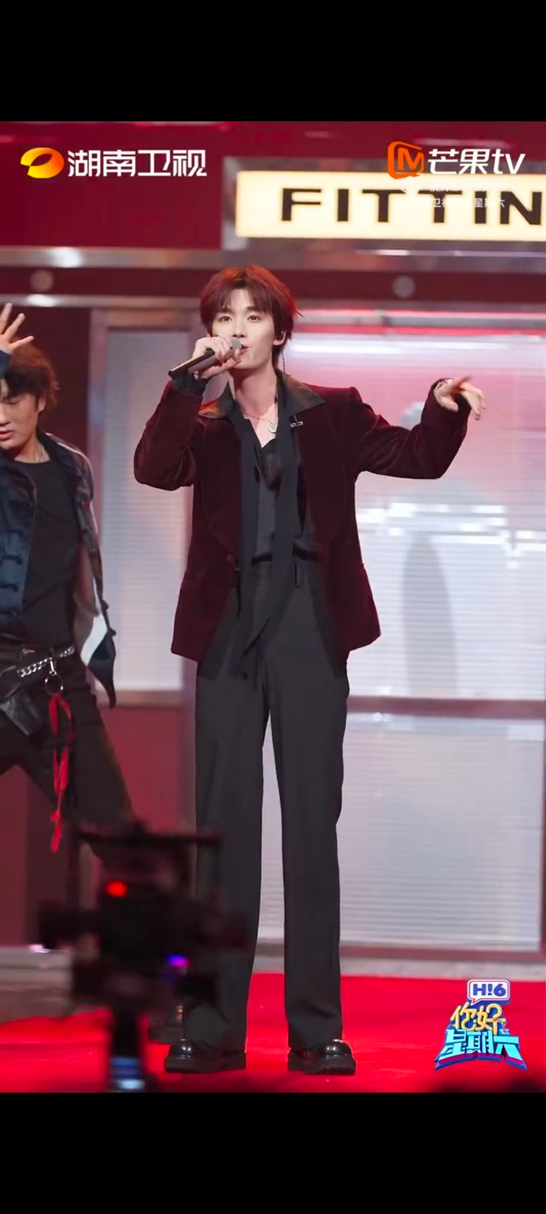 丁程鑫李雪琴合唱九妹姐弟感你好星期六旋律一响起就被拿捏，李雪琴丁程鑫合唱九妹，轻