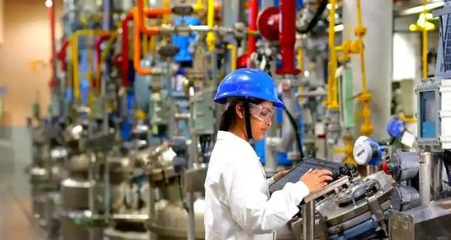 印度电力部长曾公开表示，外资已经把特高压技术传授给了他们，现在轮到印度制造登场了