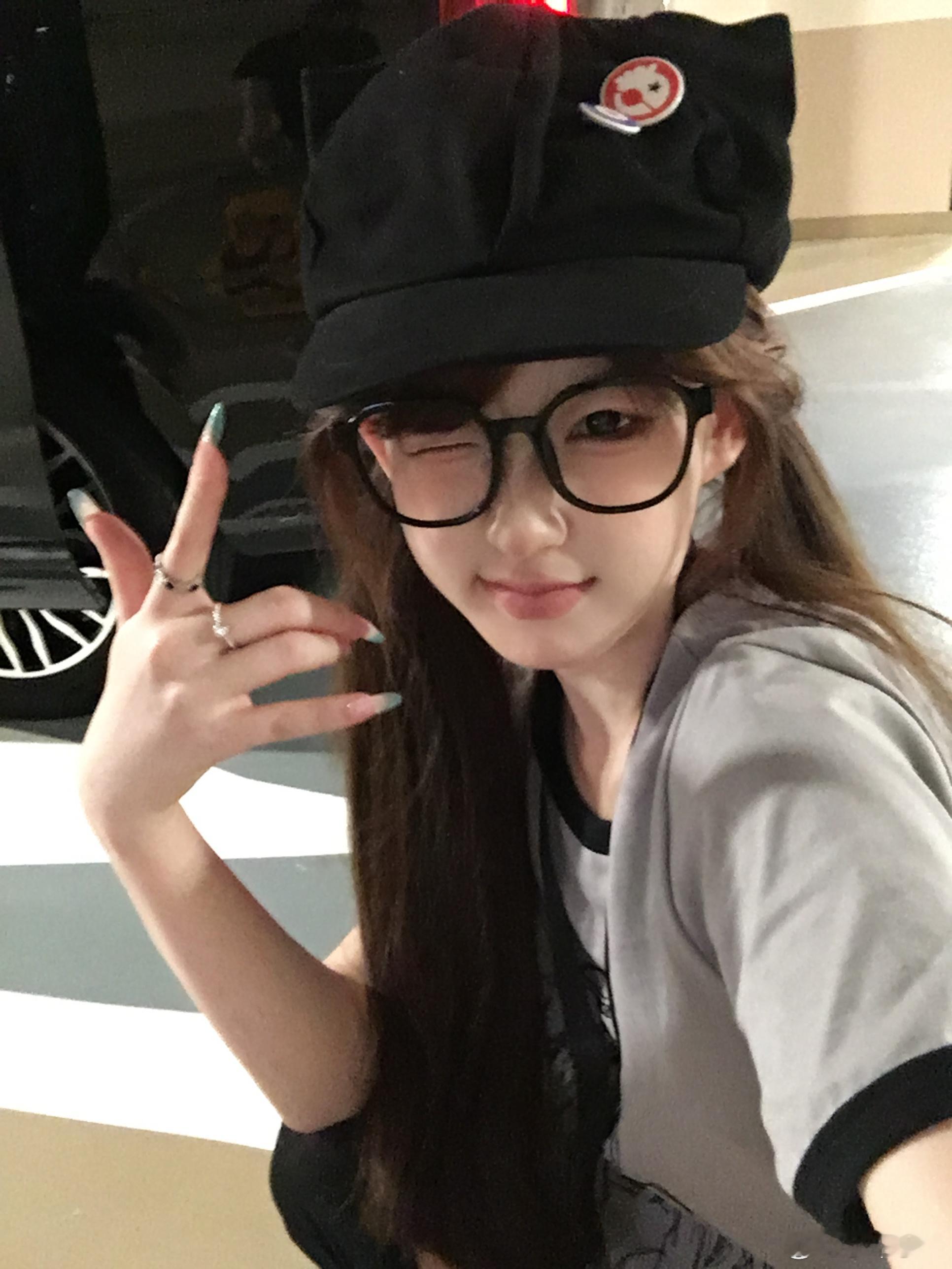 耶✌🏻 ​​​