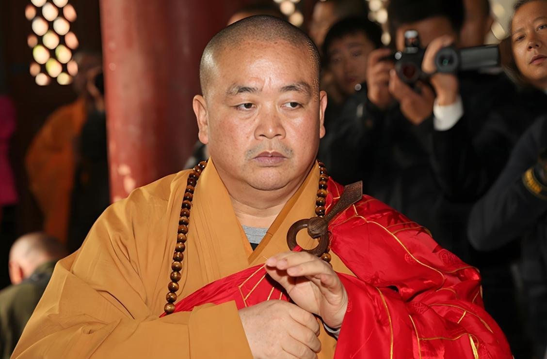 【释永信被查，中国佛教协会：没有法外之人，勿越法律“红线”】#释永信给全国佛教界