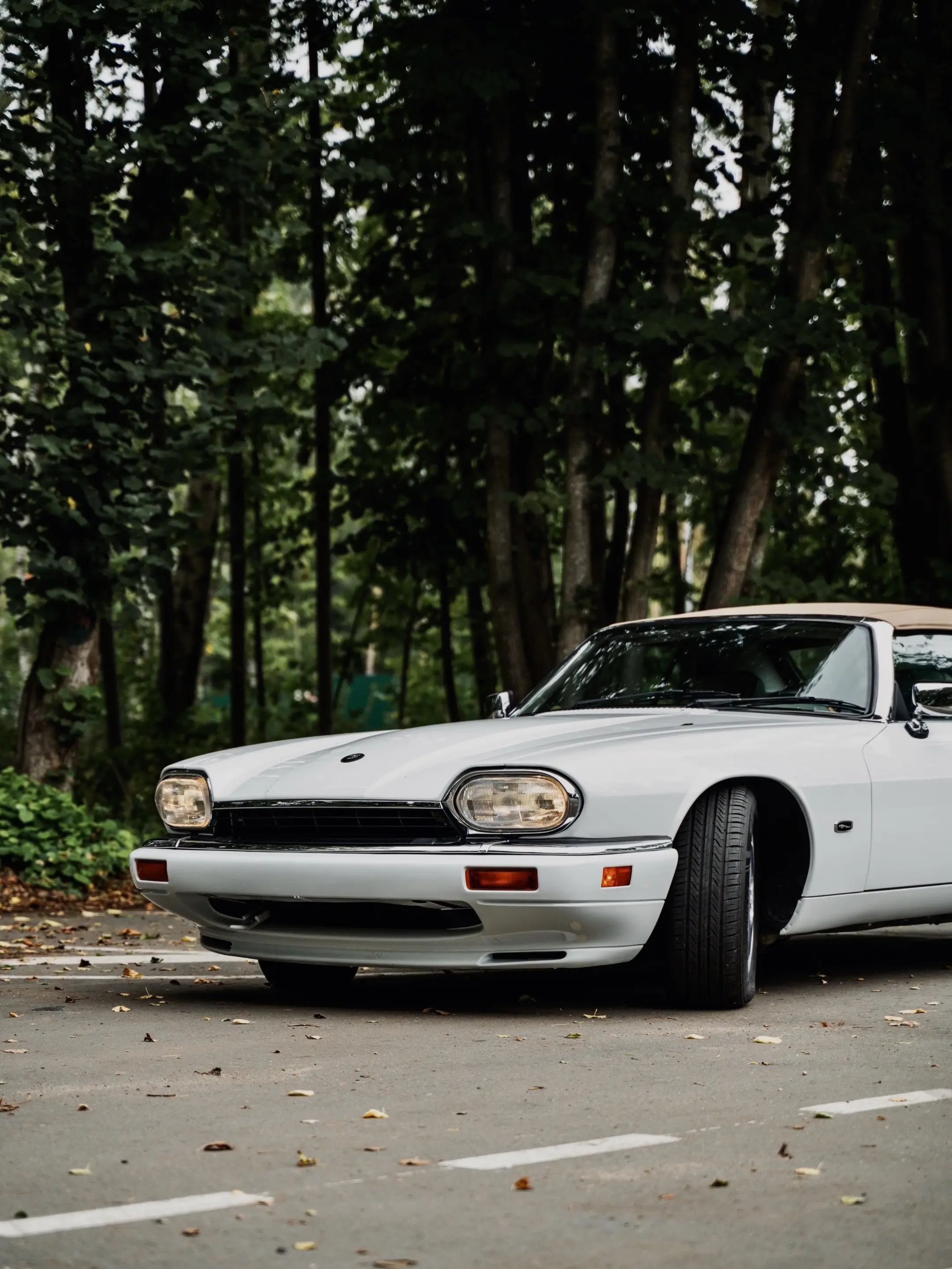 90年代捷豹的敞篷轿跑，XJS.