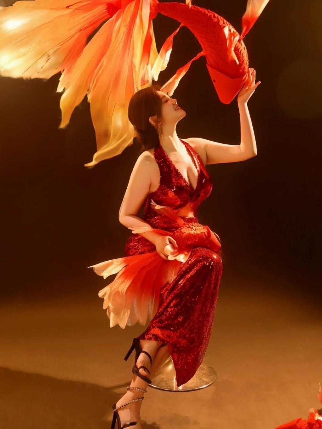 星岛：前TVB失婚性感女星自曝“新恋情”？高调公开“最爱的男人”身份 展示拜金一