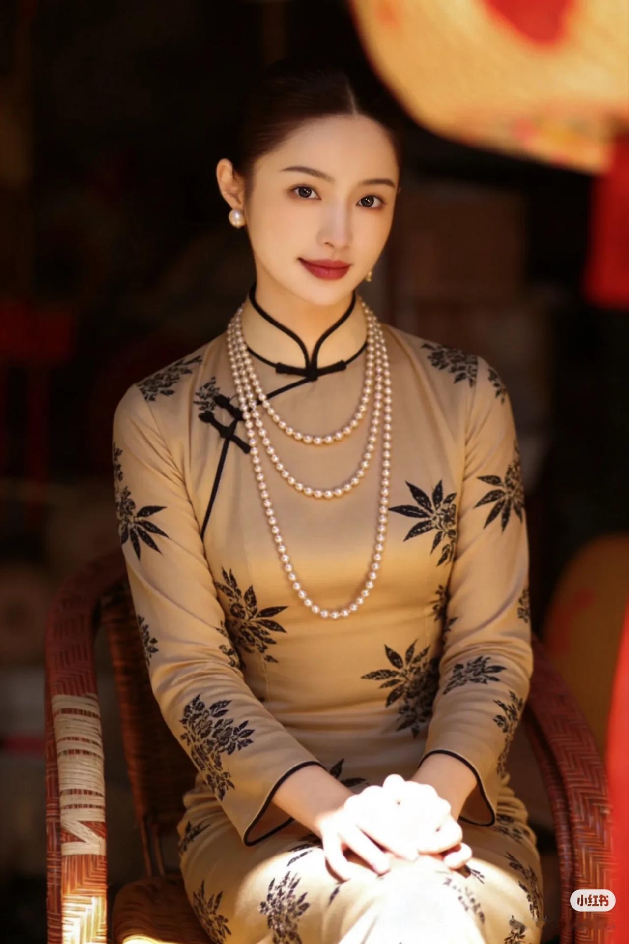 晒图笔记大赛美女旗袍穿搭写真