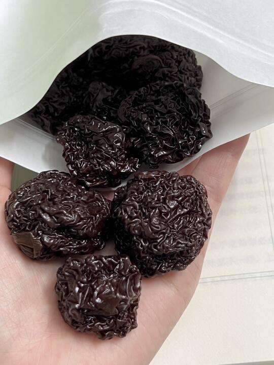 福建朋友带的特产！！永泰李干！巨好吃～