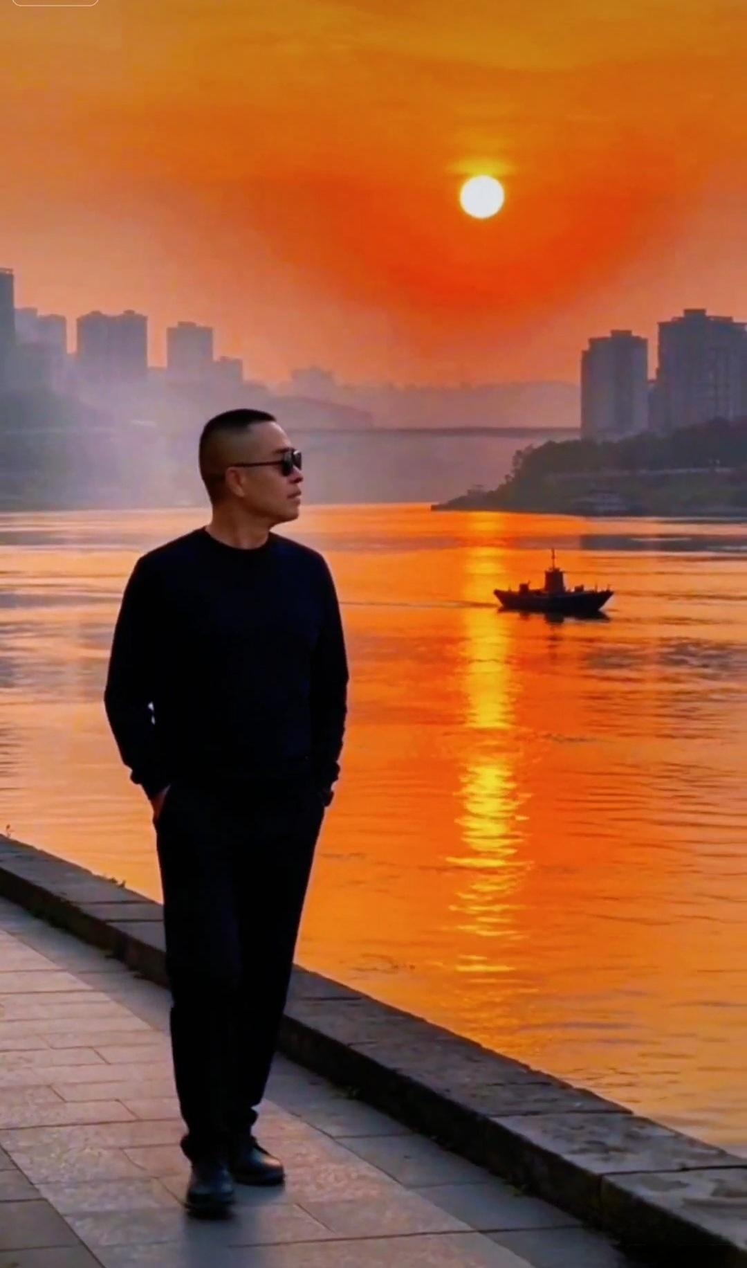 分享你的随手拍照片夕阳无限好只是近黄昏。