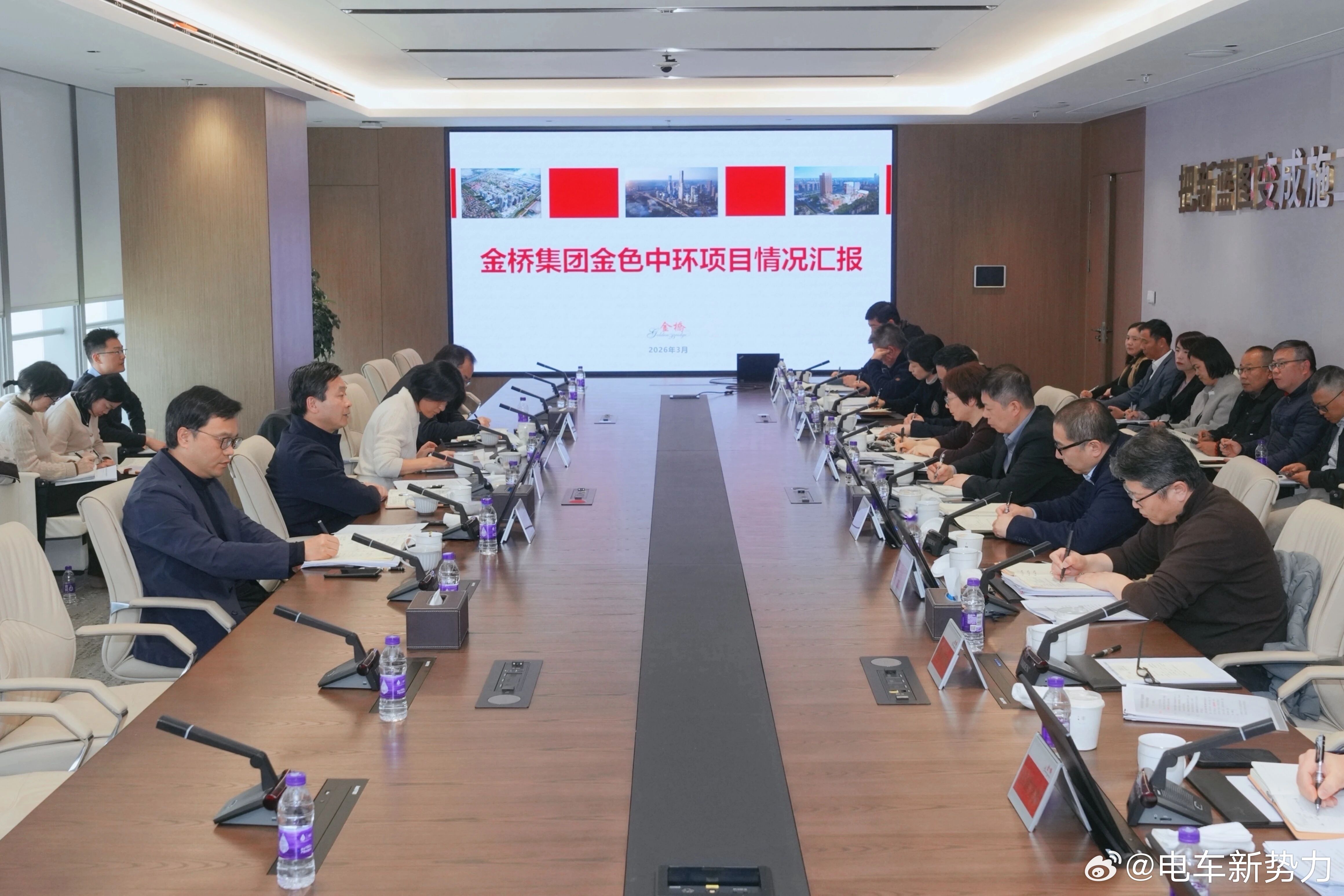 浦东金色中环的开发，困难重重；金鼎就已经取消百米双子楼建设，减配了浦东金色中环