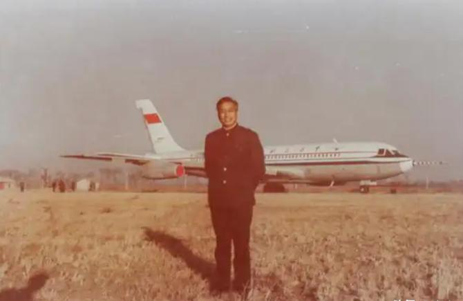 1959年，中国航空专家马凤山被派去苏联学习轰6飞机制造，苏联专家一再强调：不必