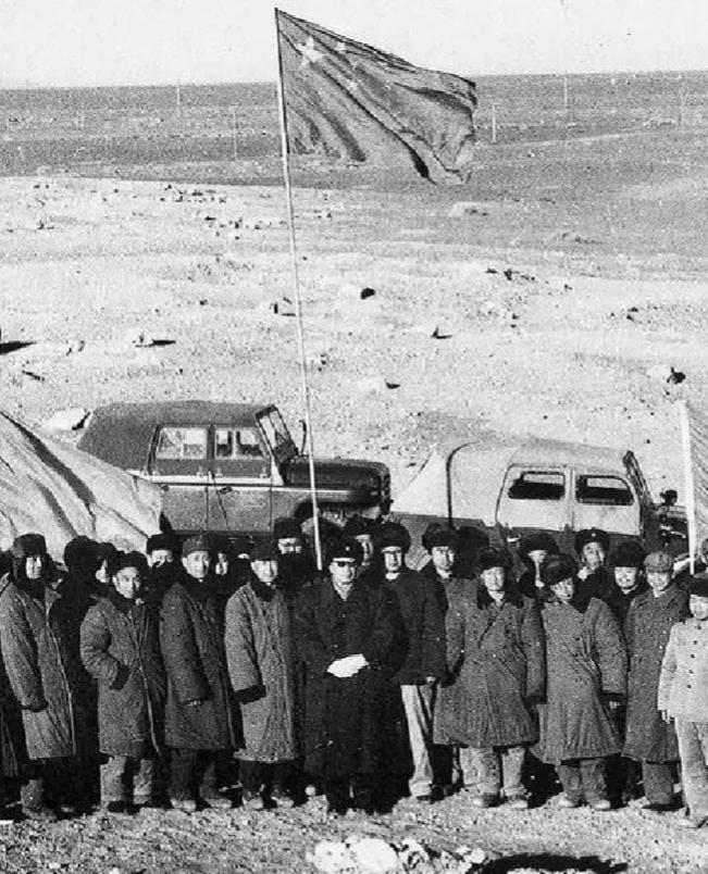 1960年3月的一天，聂荣臻突然将周恩来从会议室叫出来，聂荣臻面如土色地说：“收