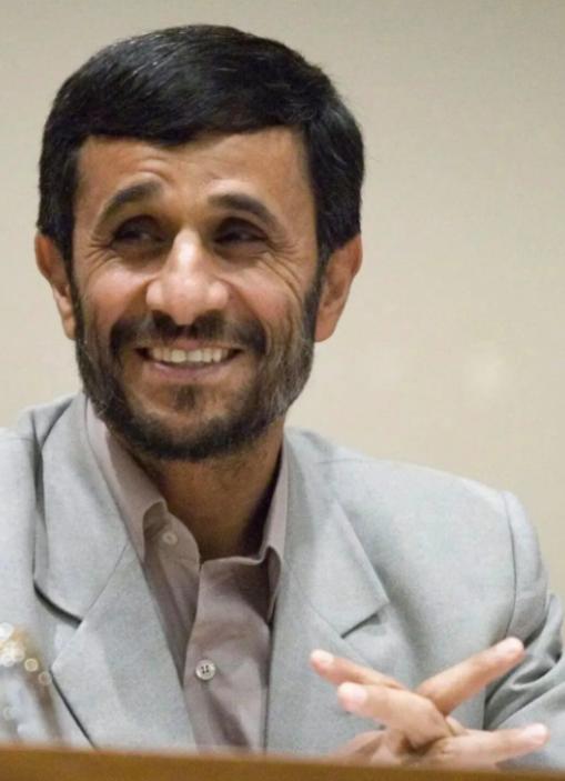 4月10日，伊朗前总统内贾德重磅发声！

内贾德直言，世界各国已不再容忍美国独断