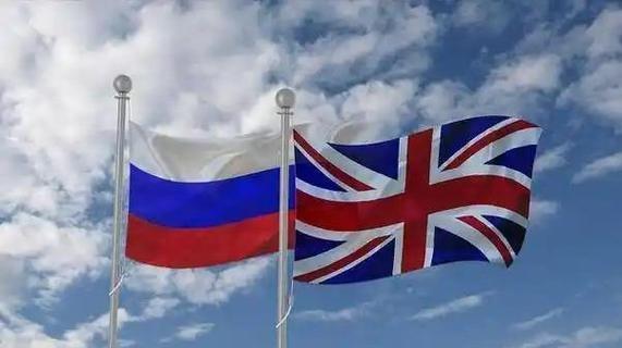 给 俄罗斯 100个胆也不敢攻击 英国 ，无论是 常规武器 还是 核武器 ，英国