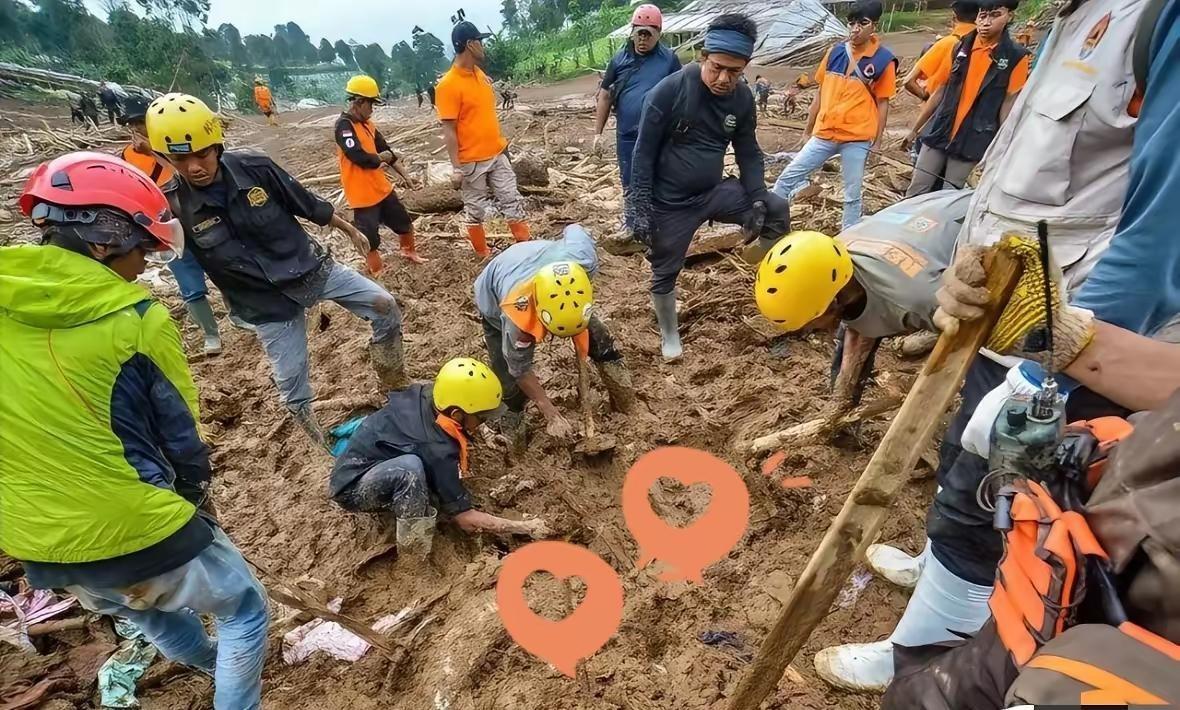 当地时间7月12日，在台风“巴威”与西南季风交织的威力下，菲律宾付出了沉重代价—