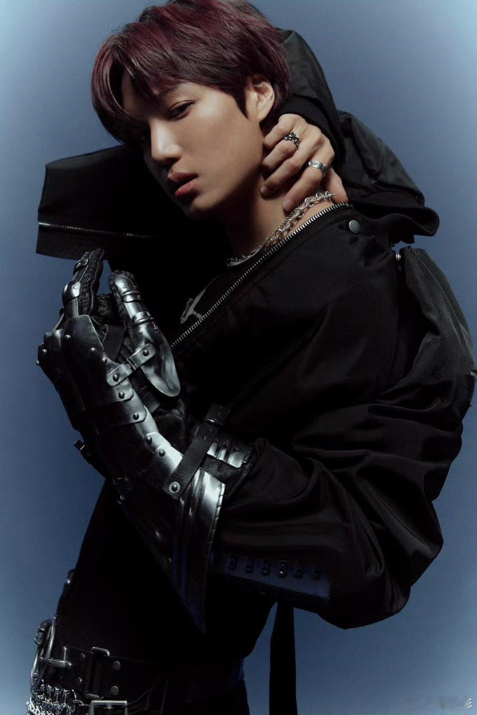 金钟仁 我不要solo只要EXO 谁懂啊！小熊在见面会上说这话，真的能看出对 E