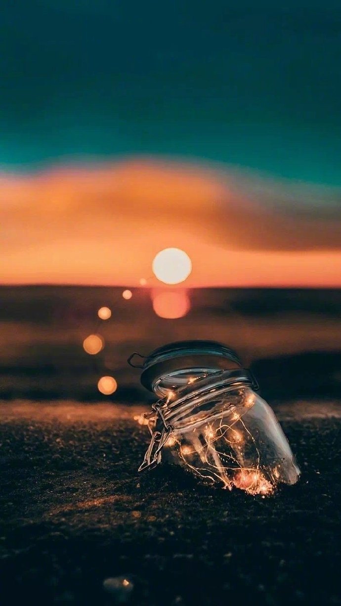 洛克菲勒说：“没事不要讲话，讲话只有三个目的。第一个目的，讲了让别人高兴，如果你