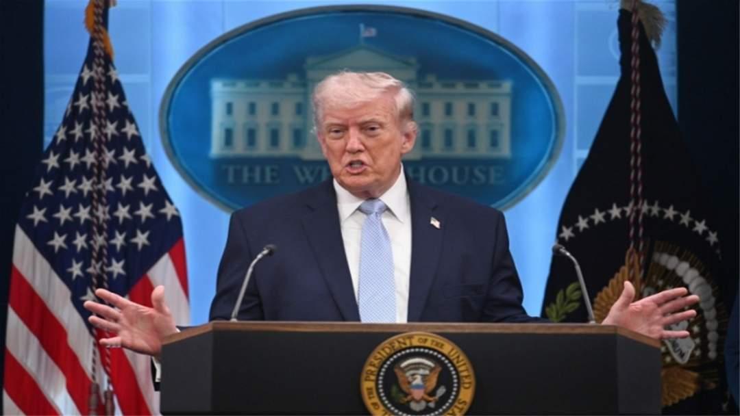 炸穿1400亿损失！伊朗赔偿终于落地，钱从两条路来
 
谁能想到，被制裁几十年的