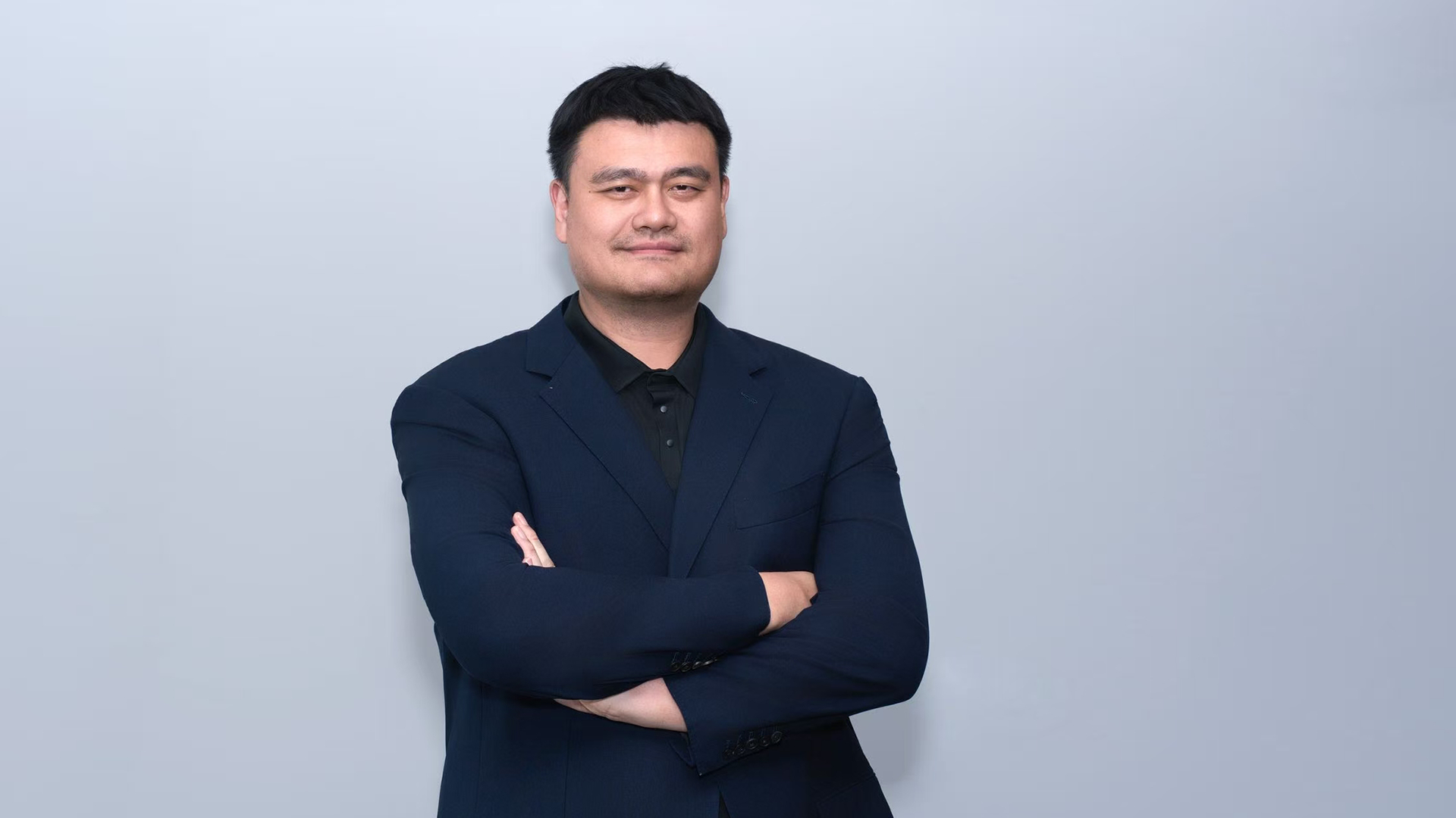 姚明 × 蔚来ES9今天，在科技行政旗舰SUV蔚来ES9即将上市之际，官方宣布：