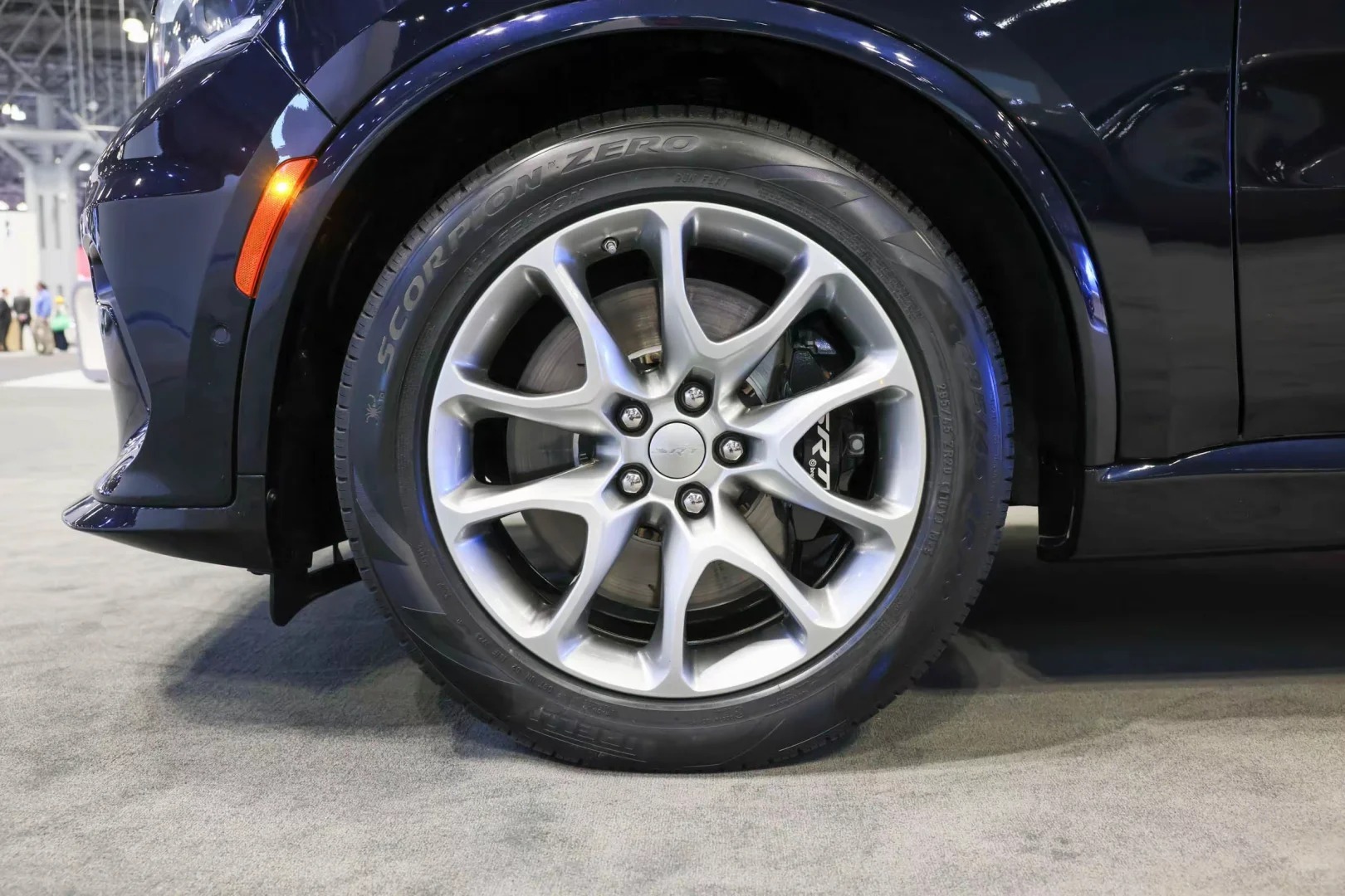 好车分享 Dodge Durango SRT，地狱猫版的杜兰戈太帅了。 ​​​