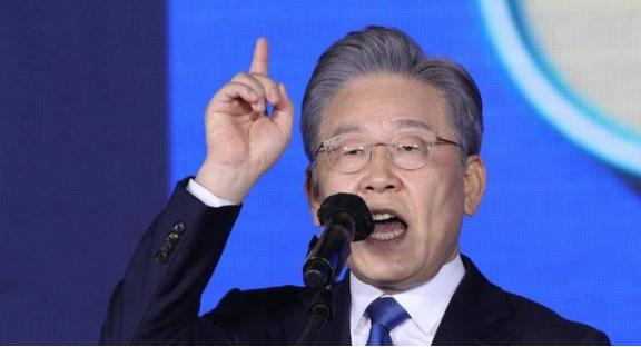 尹锡悦气的牙都要咬碎了！他3年都没做到的事，李在明61天就做到了

韩国政坛这几