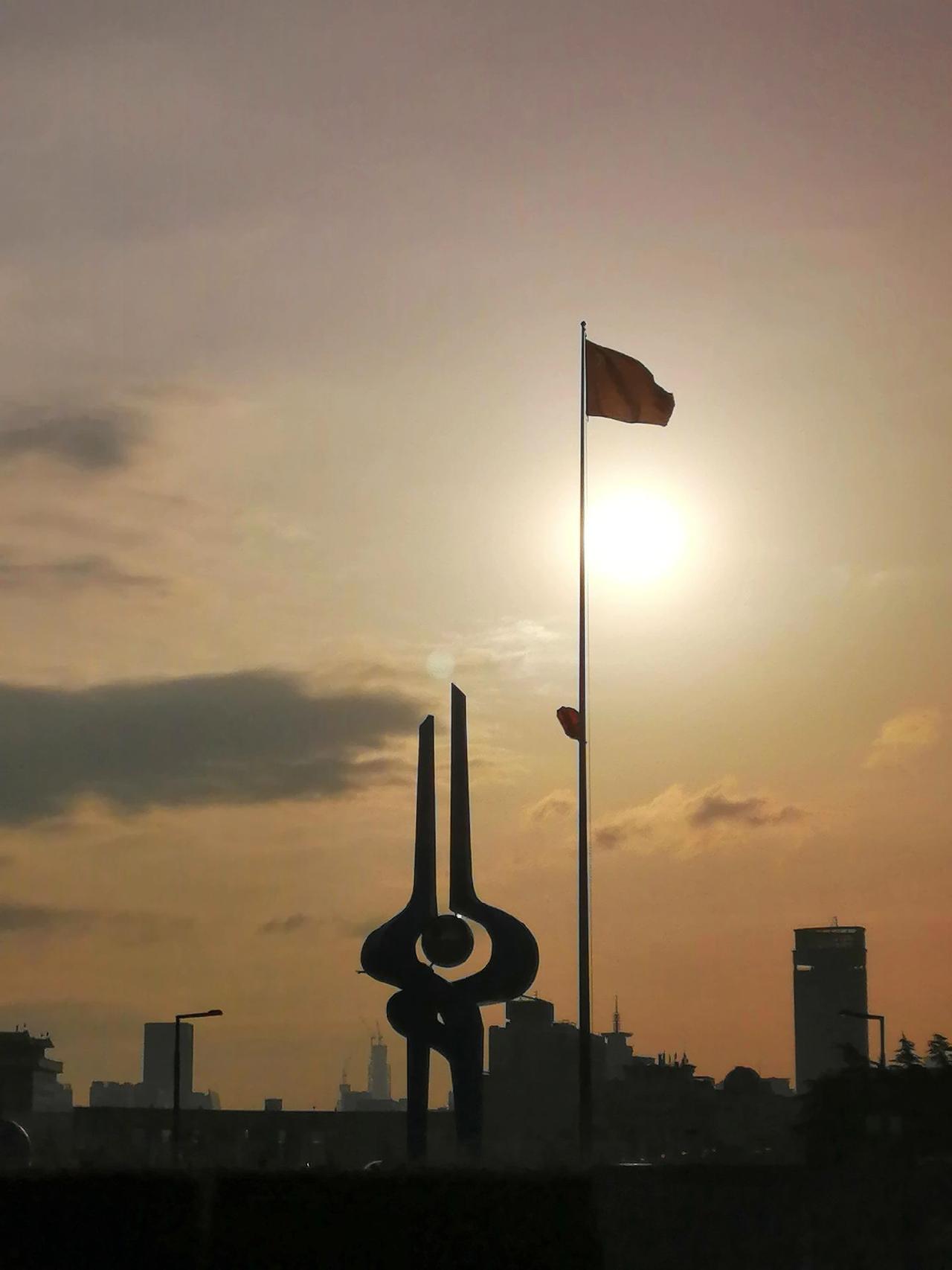 泉城济南我的家。拍摄于泉城济南风景区。原创。