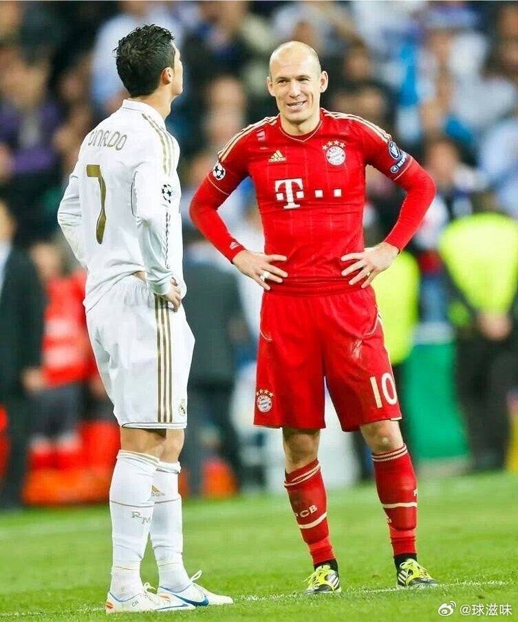 Cristiano Ronaldo & Arjen Robben. 🤩 足球