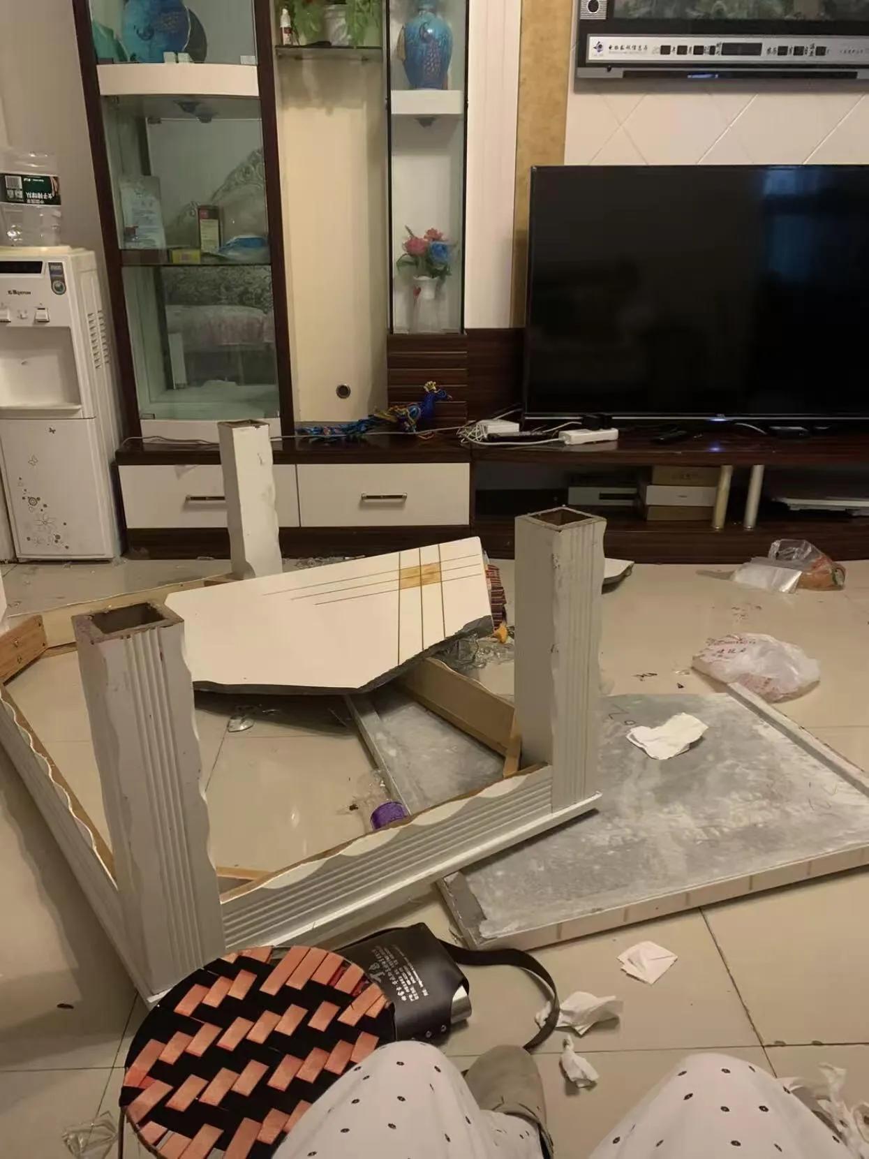 因为脊柱侧弯和孩子他爸大吵一架
孩子脊柱侧弯要治，长城医院的医生说得赶紧戴支具+