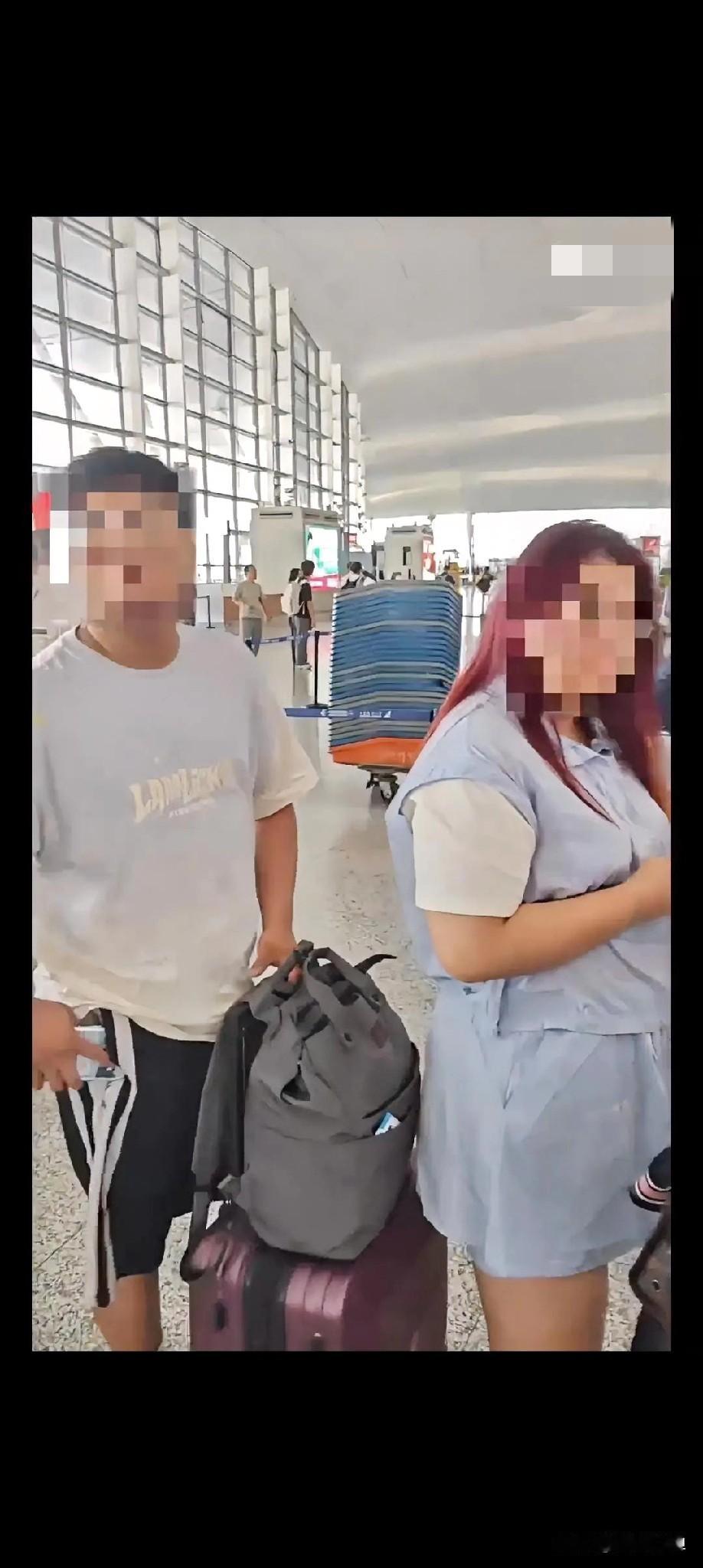 前两天南京机场，一小伙阻止一家四口插队，结果反被那家人里的“胖姐姐”辱骂推搡，还