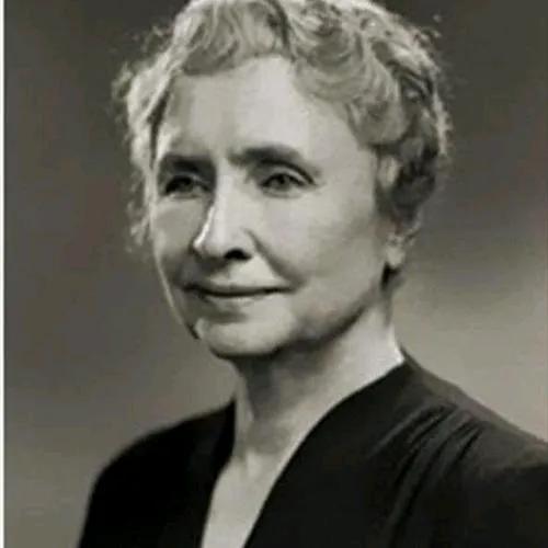 海伦·凯勒有句话特别戳我：“有时我想，如果把活着的每一天都看作生命的最后一天，这