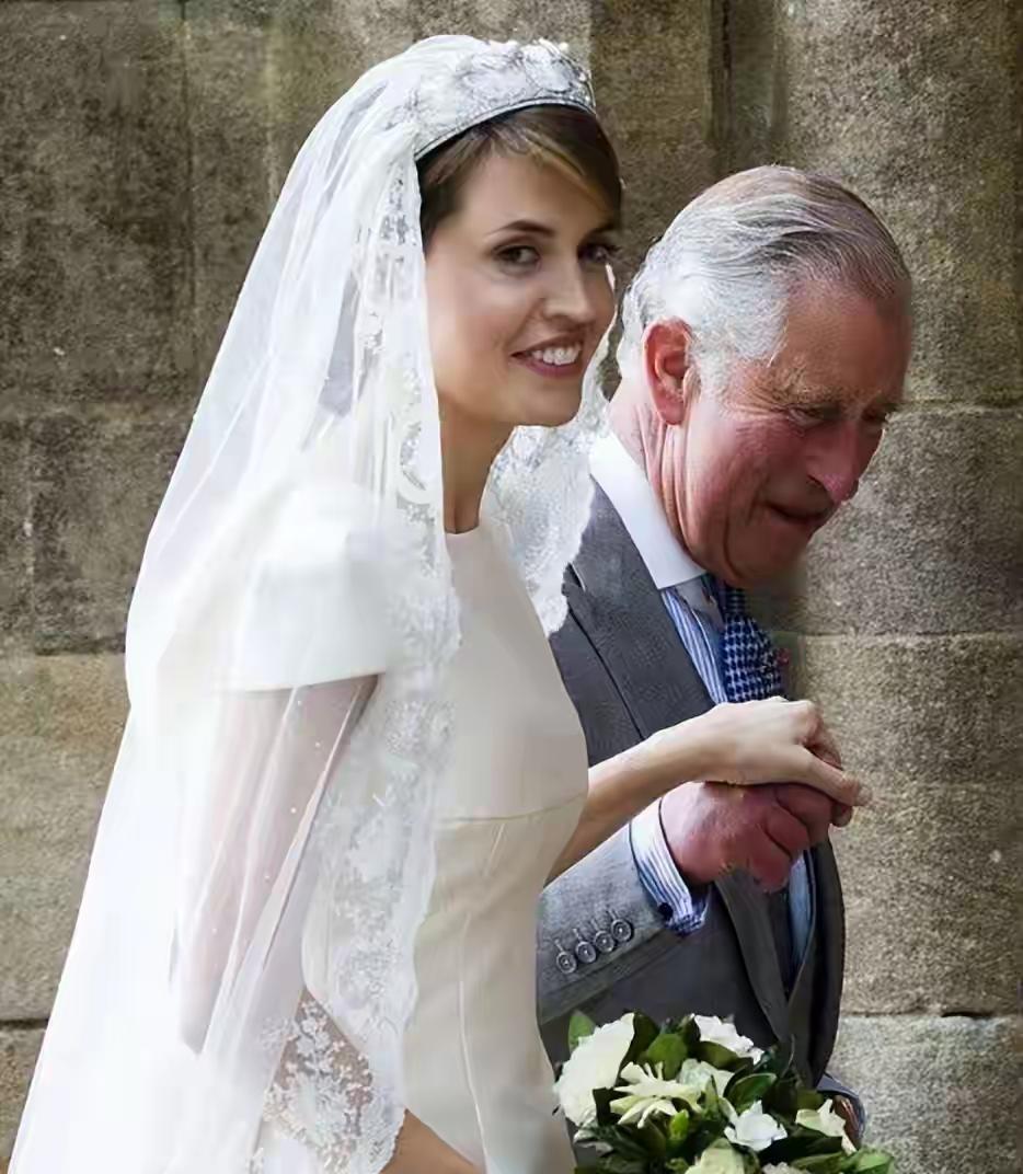 英王室这关系图，真的有意思！
菲利普亲王，最后一个情人是彭妮！
彭妮与查尔斯年龄