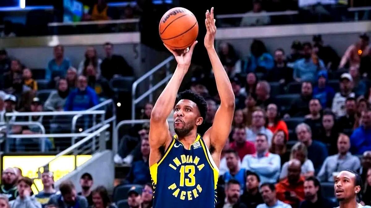 新人太猛，直接把老将的饭碗给抢了。

步行者官宣了，1月5号正式裁掉中锋托尼·布