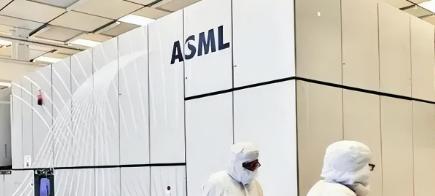 ASML垄断不行再下重手，上千台光刻机变废铁？外媒：真实水平暴露

麻烦看官老爷