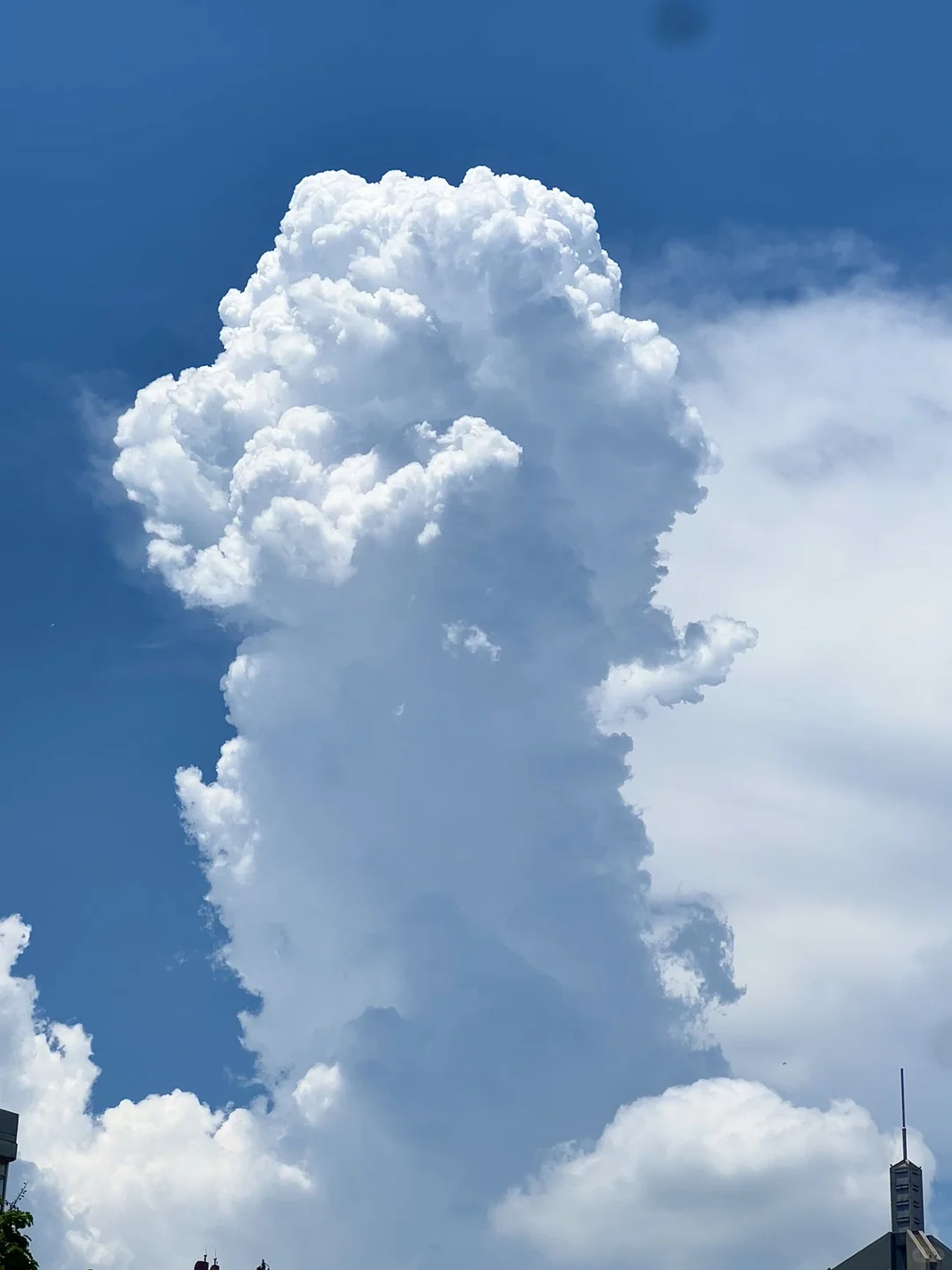 放出这朵JBCloud☁️，阁下该如何应对呢？