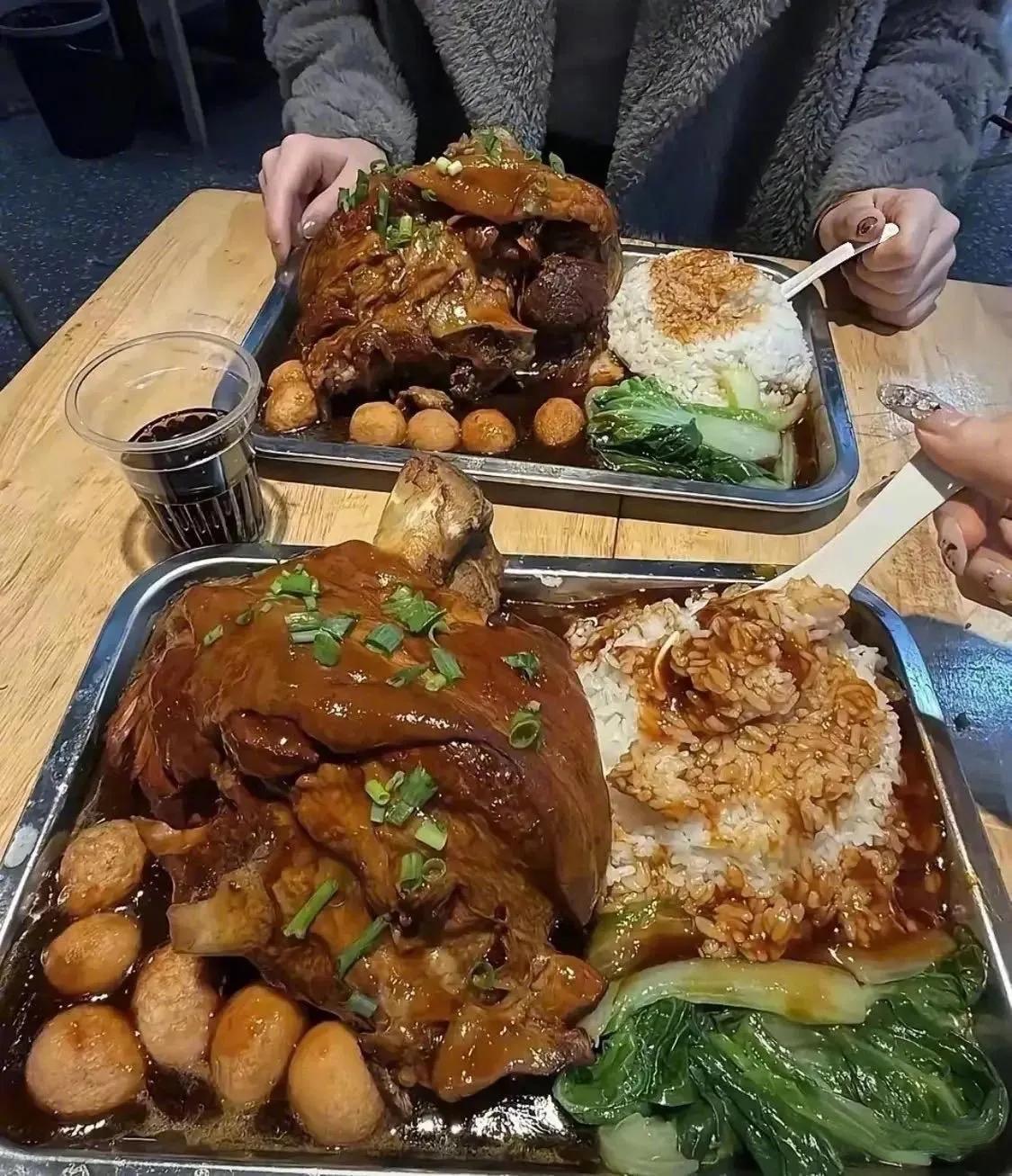 第一次请对象吃饭，够丰盛了吧！