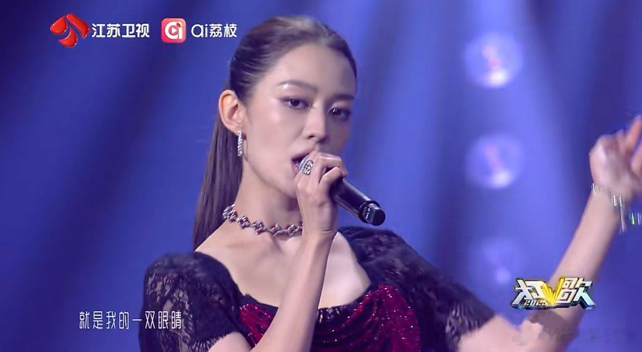 被吉娜唱跳舞台中文rap硬控了打歌2025直播 哇塞！吉娜的中文rap唱跳舞台太