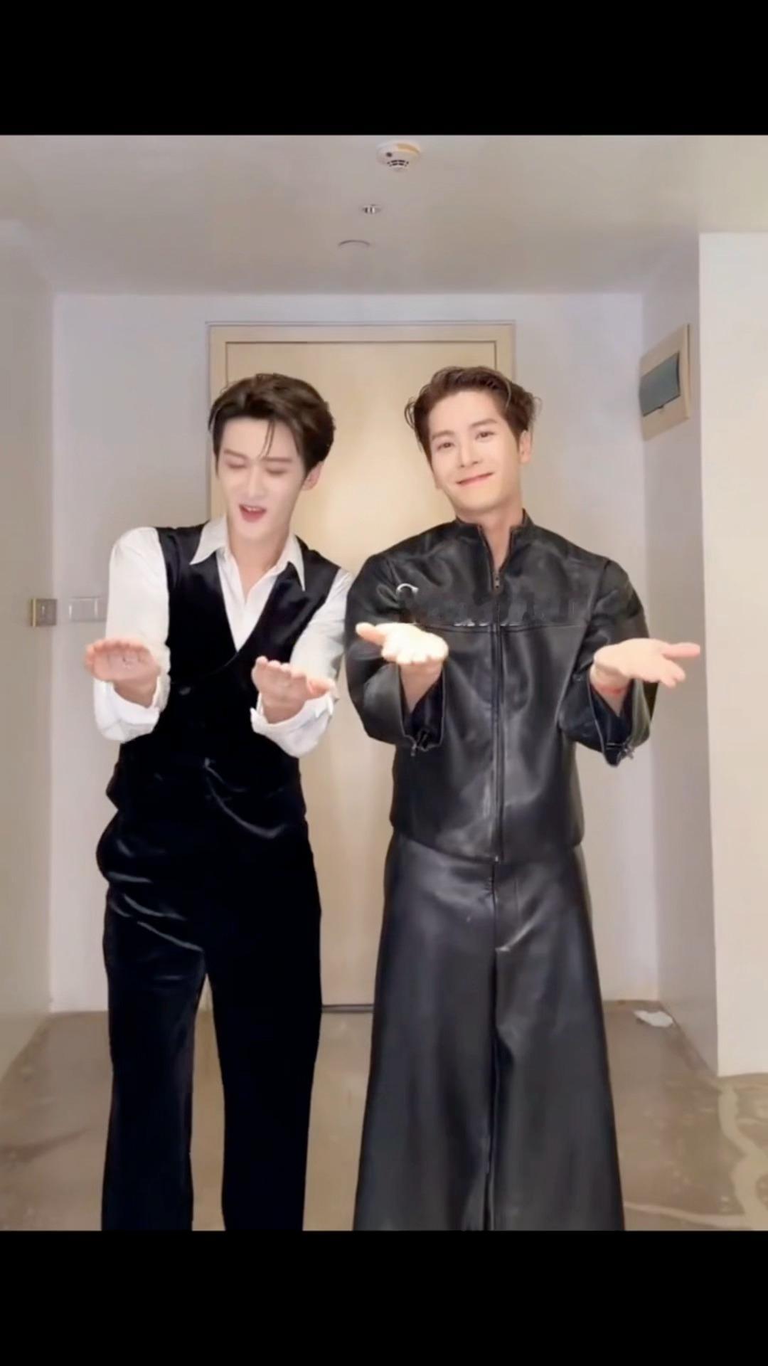 檀健次王嘉尔合跳版PROOF 日更博主又上线了 檀健次王嘉尔合跳版PROOF 双