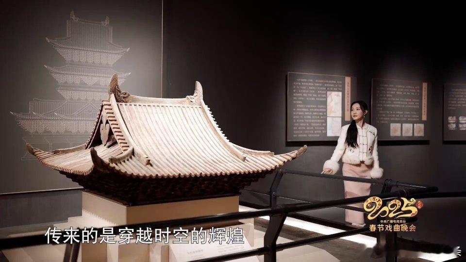 文物走出博物馆看大戏了  2025央视春节戏曲晚会 今晚戏曲晚会，金代戏俑将穿梭