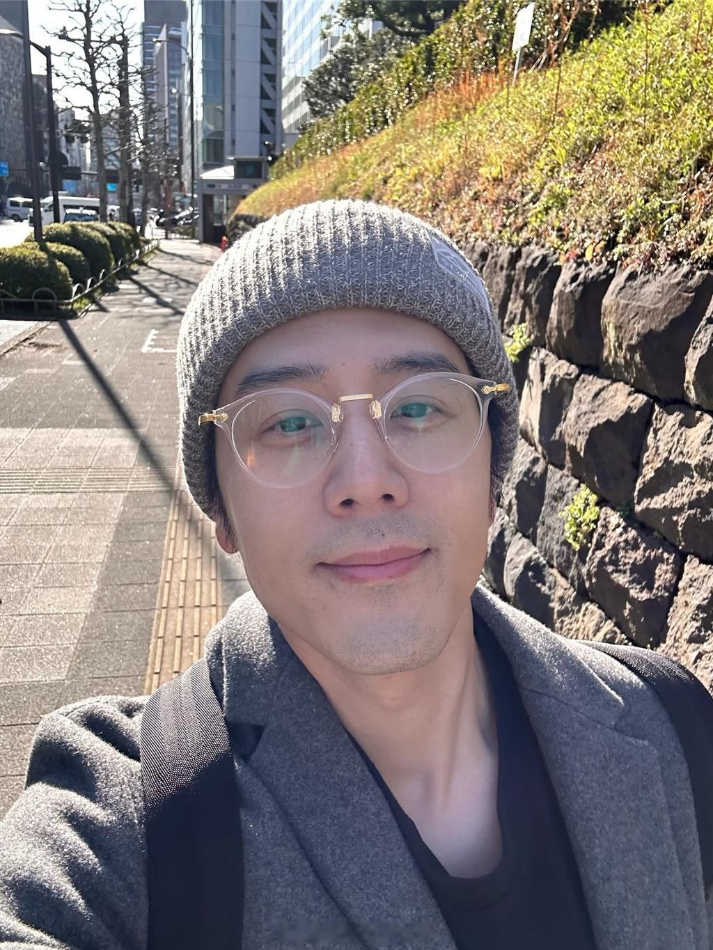 胡宇威术后报平安胡宇威做手术 据台媒，胡宇威在社交平台晒病床照，引发网友热议。经
