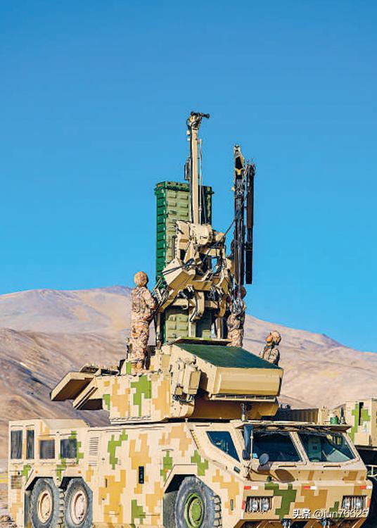 这是新疆军区某团防空分队正在训练的一组图片。解放军陆军的集团军已全部旅营化，没有