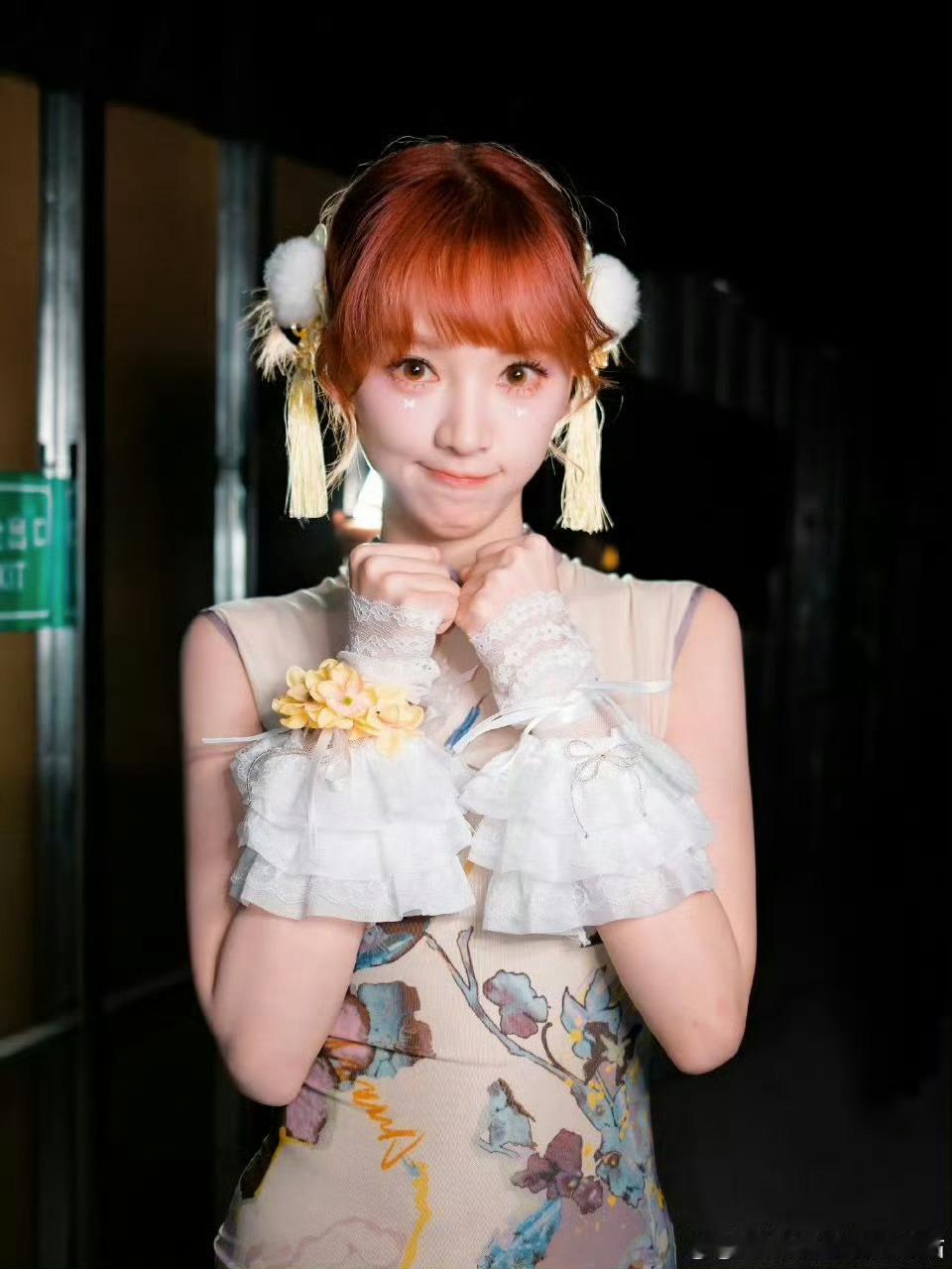 浪姐节目组不让黄灿灿换衣服笑晕黄灿灿真的好萌吧什么都敢说，还是那个初见面的活人刷