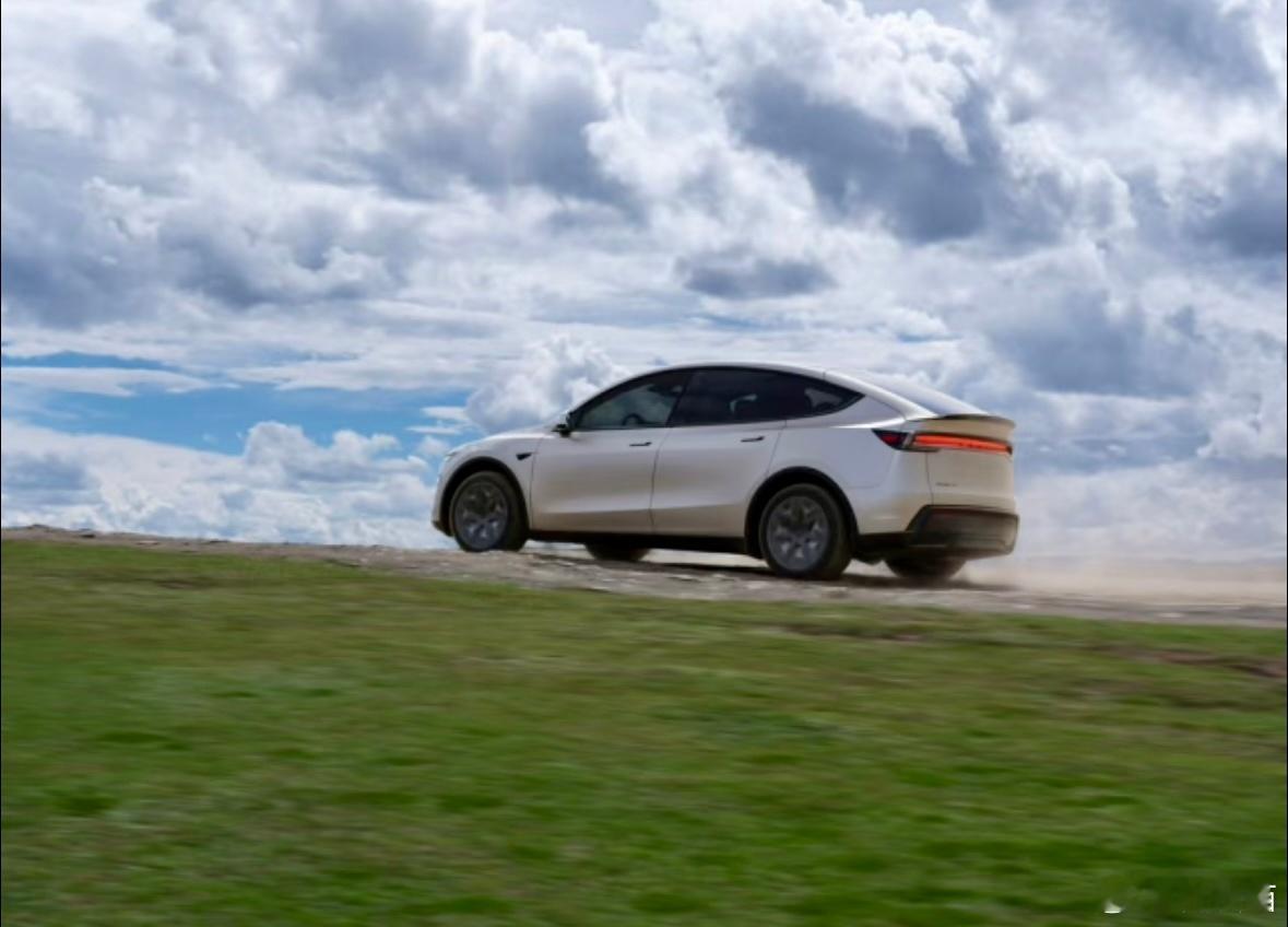 特斯拉第一季度营收224亿美元营收：224 亿美元 ≈ 1530 亿元人民币，同