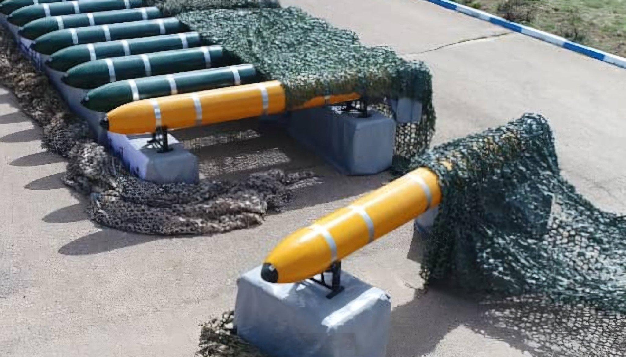 突发：伊朗在霍尔木兹海峡用水下无人机袭击了两艘油轮这是伊朗首次在该海峡使用水下无