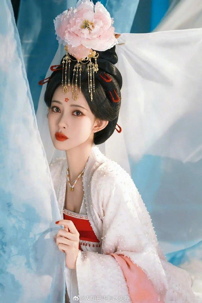 孟子义三部剧妆造孟子义妆造雷同 孟子义三部剧妆造，有网友吐槽太雷同，你们觉得怎么