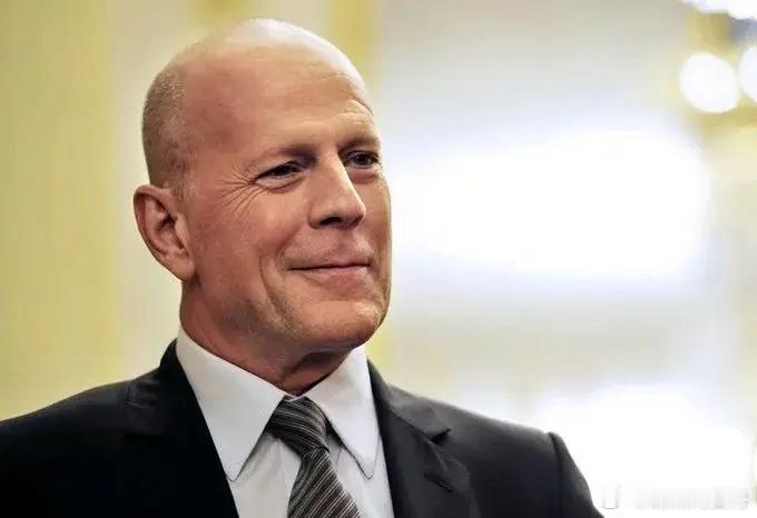 1.凡是家庭幸福的，夫妻关系好的家庭，都有一个共性，那就是这个男人特别聪明，他会