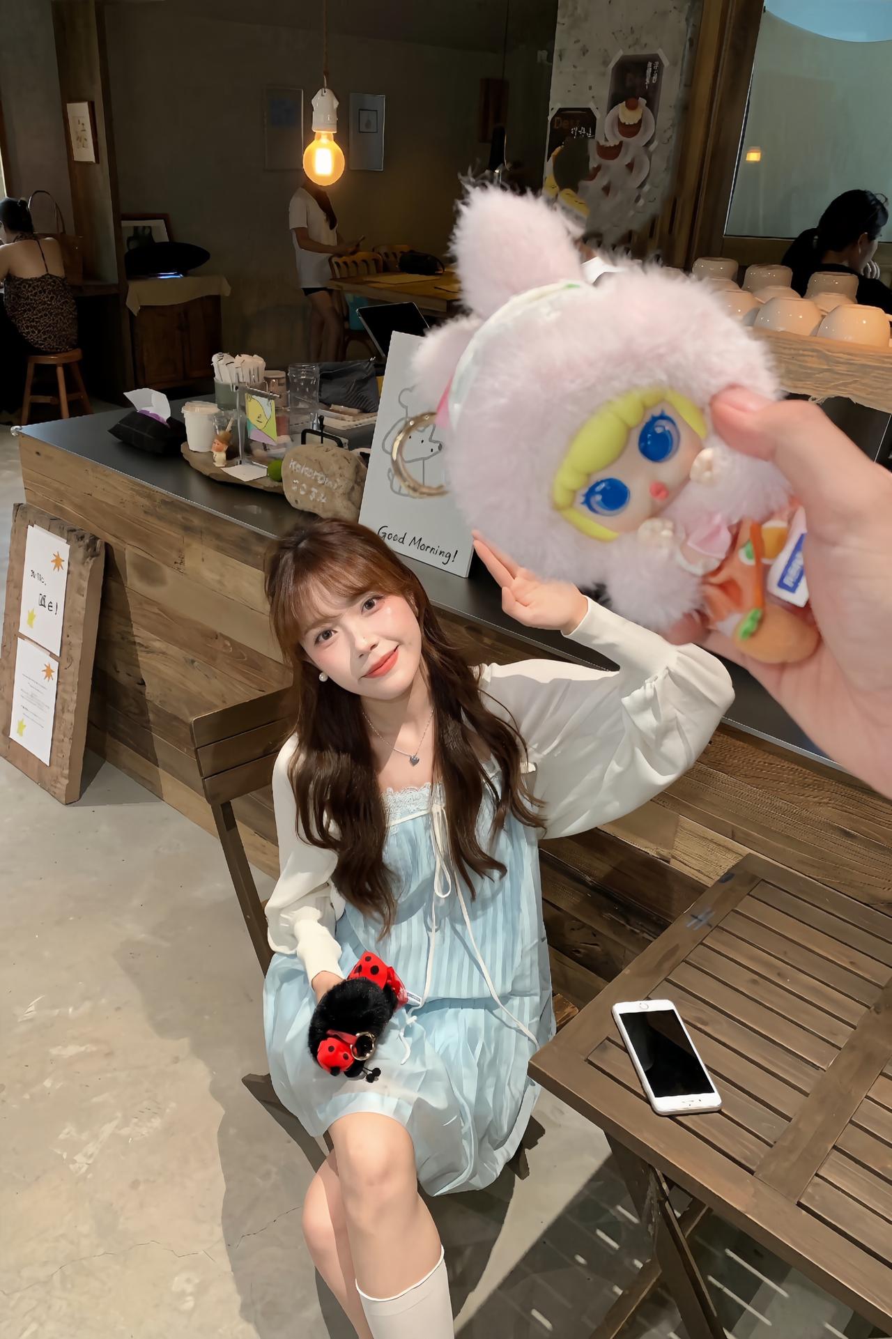 - ̗̀ 🩵   ̖́-♡𝕓𝕖 𝕙𝕒𝕡𝕡𝕪
韩系 ootd穿搭 