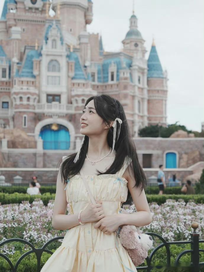 #阿条姐真在逃公主#是啊是啊阿条就是真公主，是不用靠任何人只靠自己付出和努力的公