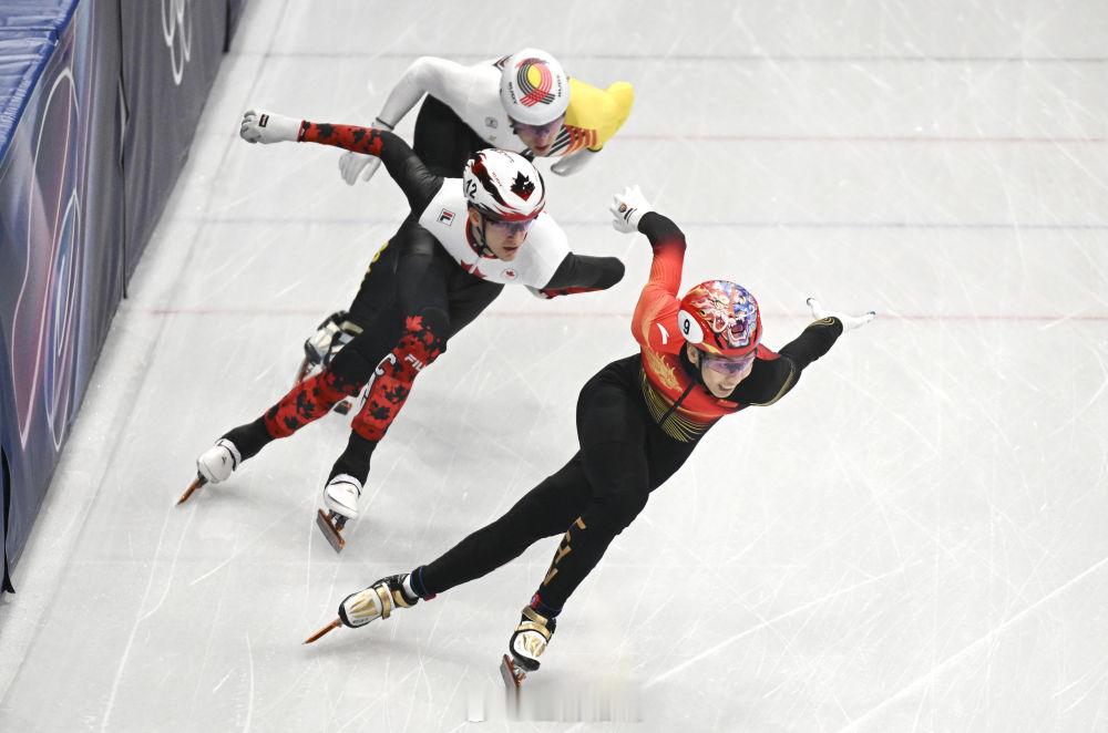 2026米兰冬奥会中国队获短道速滑2000米混合接力第四名 