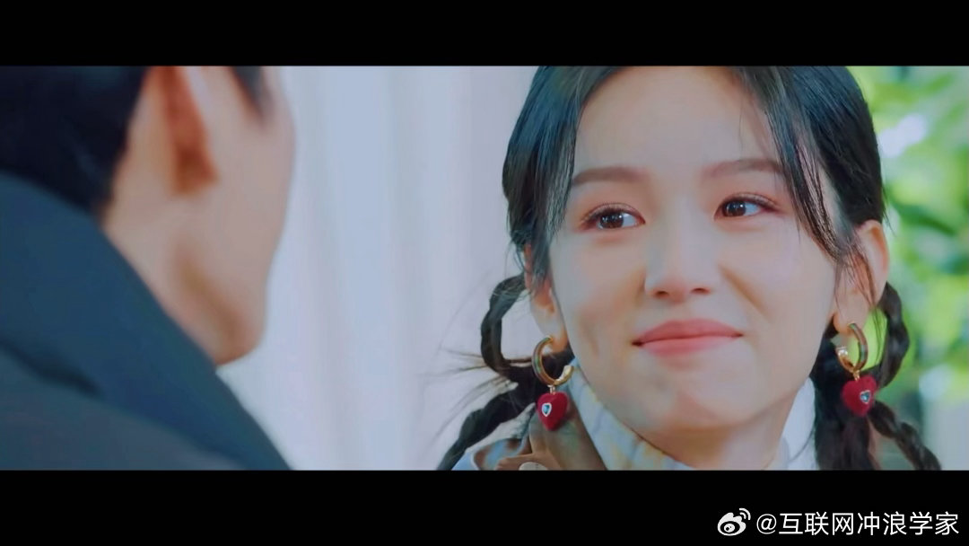 龚俊陈星旭周也两男抢一女龚俊吃陈星旭的醋果然帅哥美女适配一切言情桥段，龚俊纠结吃