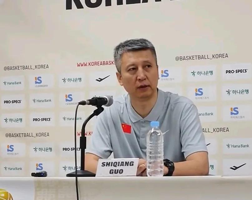 中国男篮主帅郭士强承认，日本男篮已经是亚洲强队，对阵他们会非常困难！
在男篮世预