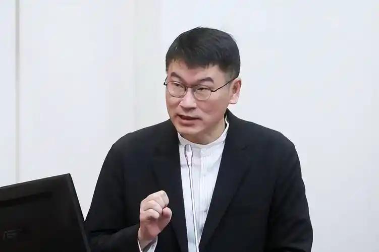 7月1日，台湾大陆委员会发表了不当言论。
 
麻烦看官老爷们右上角点击一下“关注