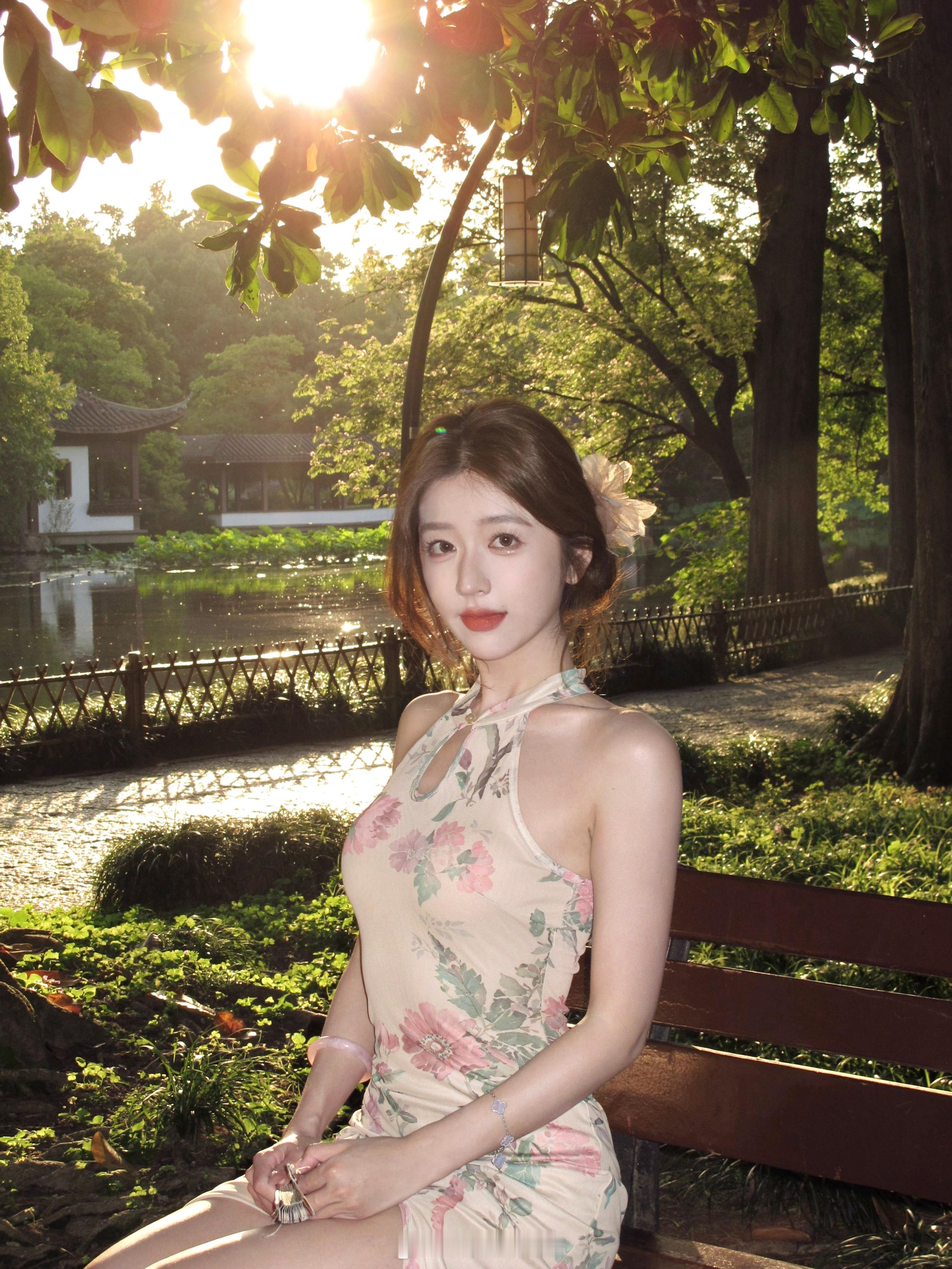 旗袍 中国女人最好的医美 ​​​