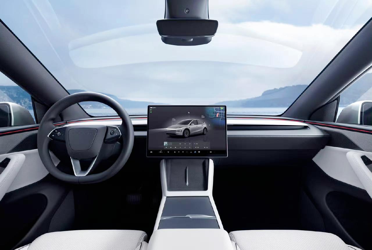 特斯拉Model Y L浅灰色内饰来了，选装费8000元，深色内饰为免费选装。如
